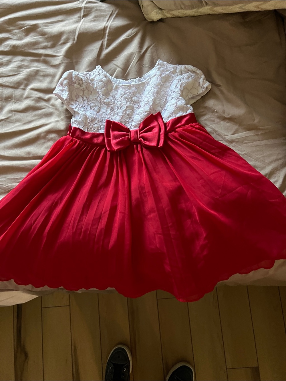 Sweet Heart Rose White Lace Top with Red Bow Party Dress